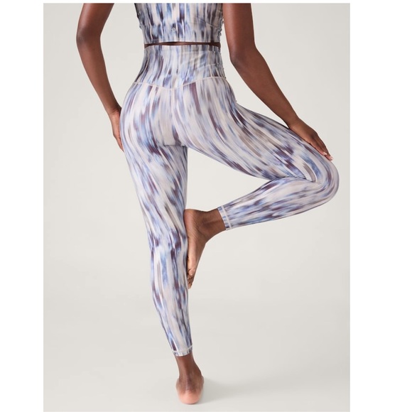 Athleta Elation Ultra High Rise 7/8 Legging - Picture 3 of 15